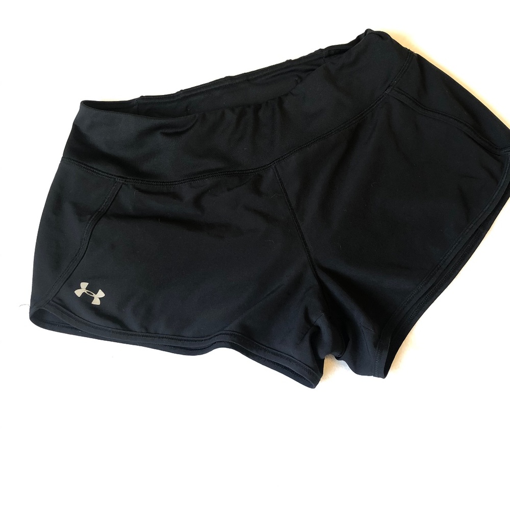 under armor shorts w back pocket